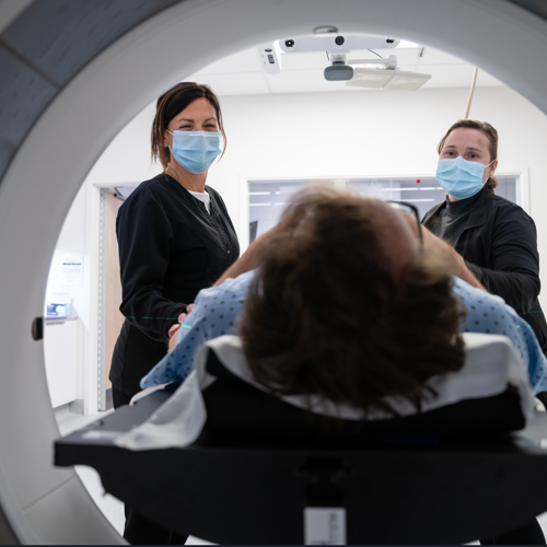 Labour shortage in Outaouais | The APTS obtains the renewal of medical imaging premiums - APTS
