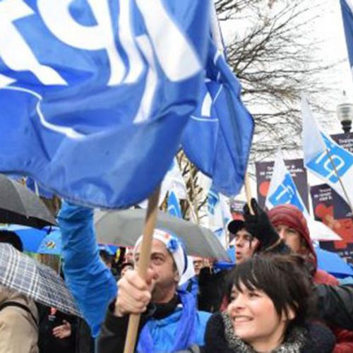 Les négociateurs du gouvernement Legault ne pourront pas empêcher les travailleuses et les travailleurs de la santé et des services sociaux de manifester bruyamment - APTS Les négociateurs du gouvernement Legault ne pourront pas empêcher les travailleuses et les travailleurs de la santé et des services sociaux de manifester bruyamment - APTS