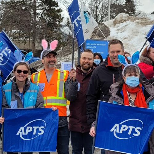 Image Les syndicats du CIUSSS de l'Ouest-de-l'Île-de-Montréal manifestent | «l'employeur vit au pays des merveilles» - APTS Image Les syndicats du CIUSSS de l'Ouest-de-l'Île-de-Montréal manifestent | «l'employeur vit au pays des merveilles» - APTS